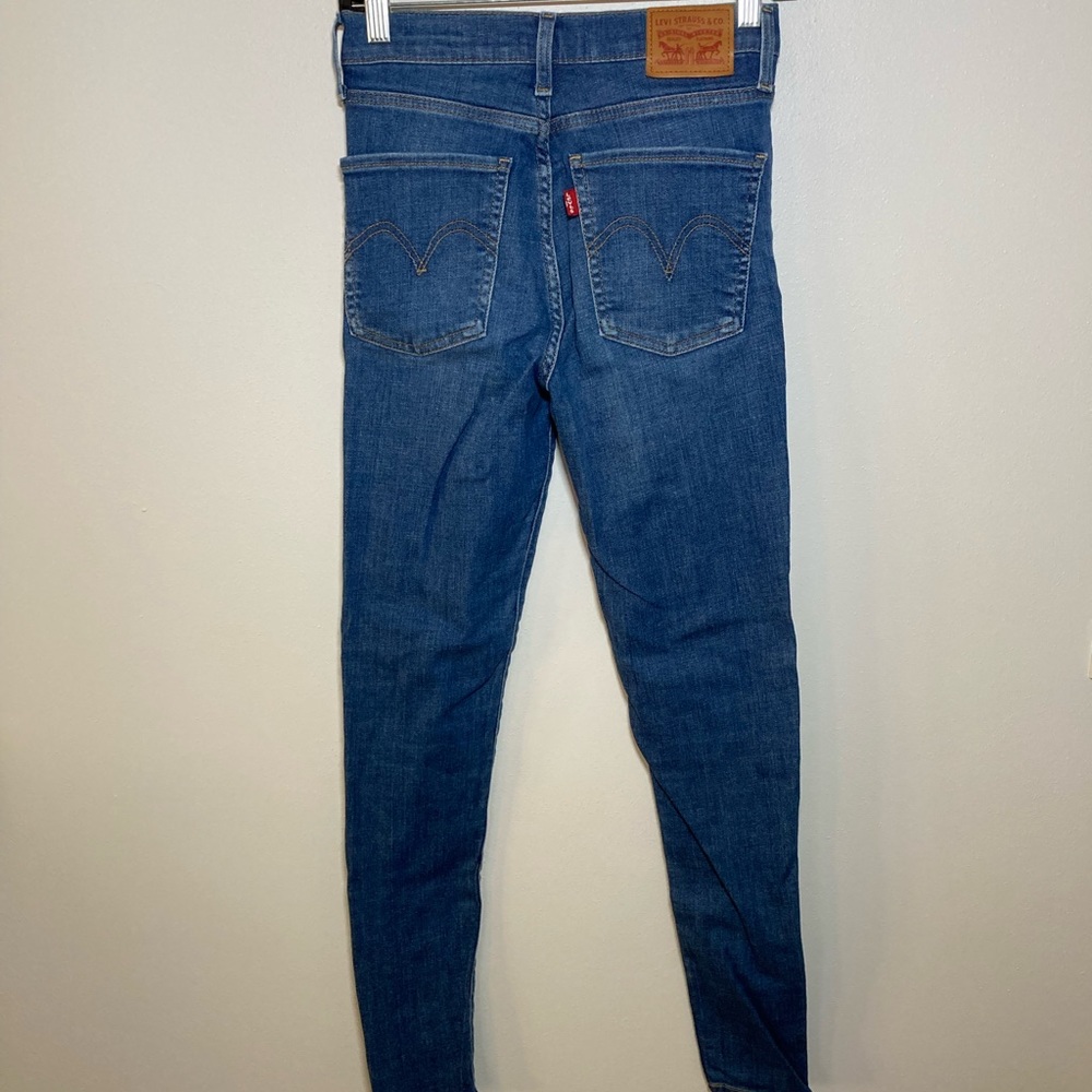 Levi Mile High Super Skinny Jean. Size 27 - image 8